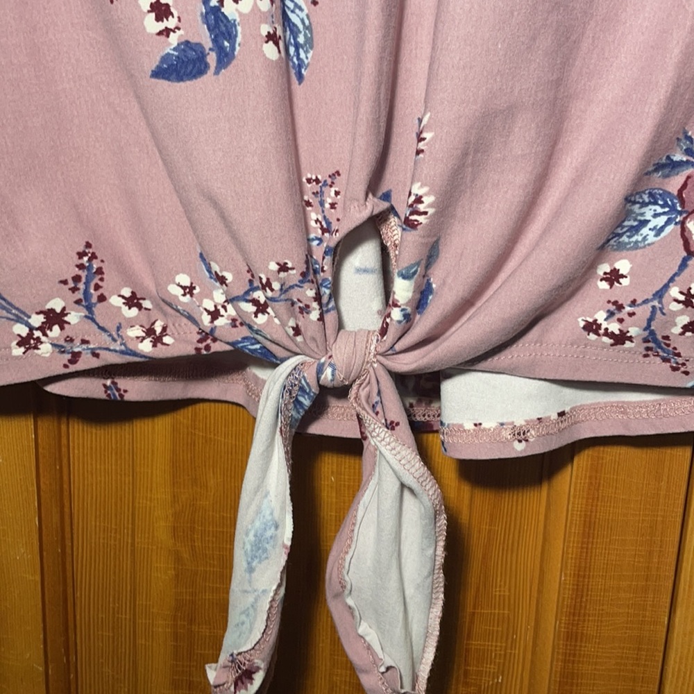 Top - Picture 2 of 4